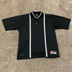 Nike. Size small. Color black. T shirt.